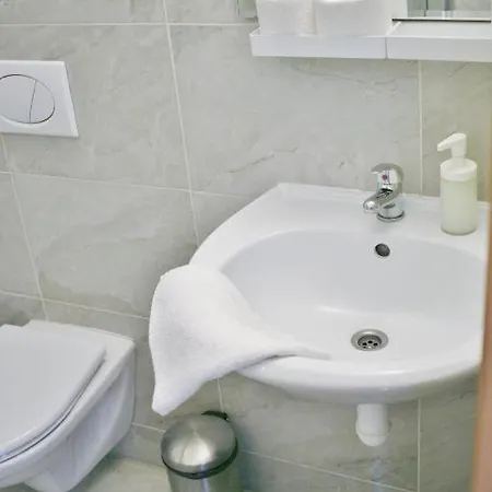 Adc Design Apartment *